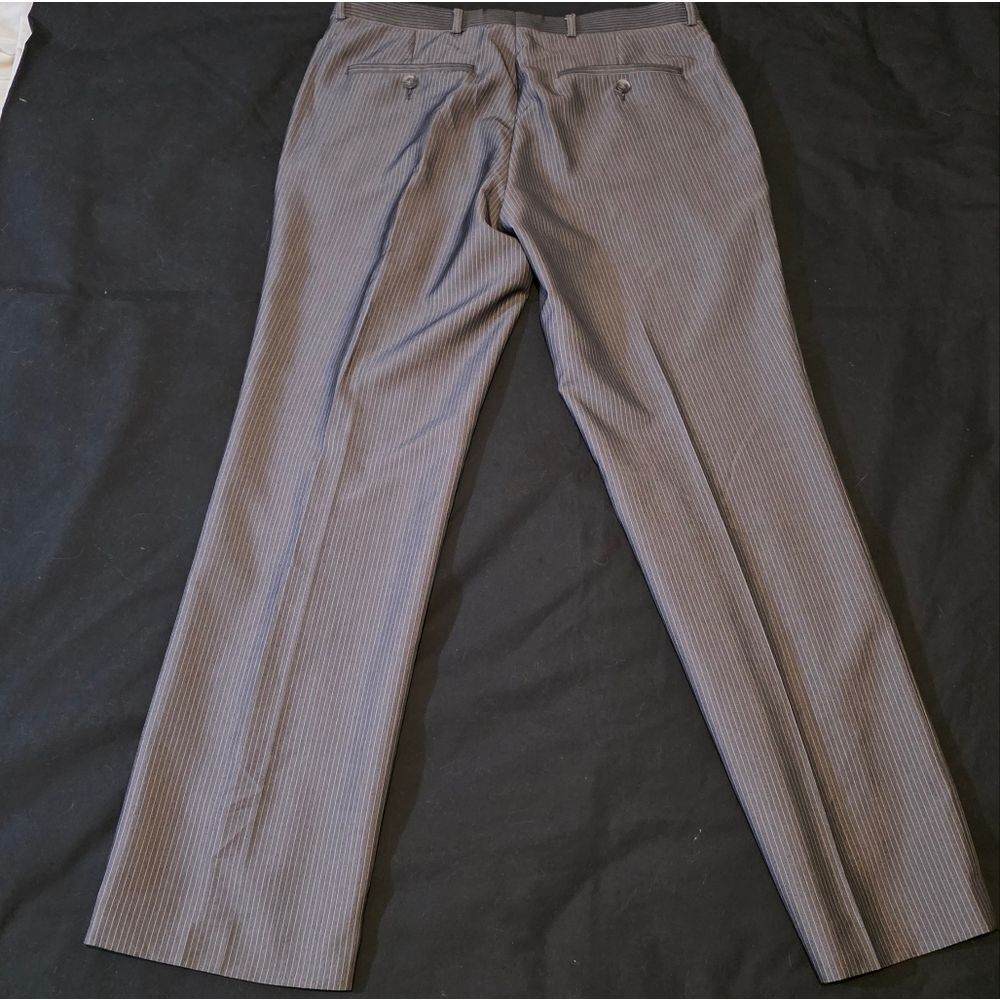 Kenneth Cole Gray Striped Suit Mens 38S - Picture 7 of 9